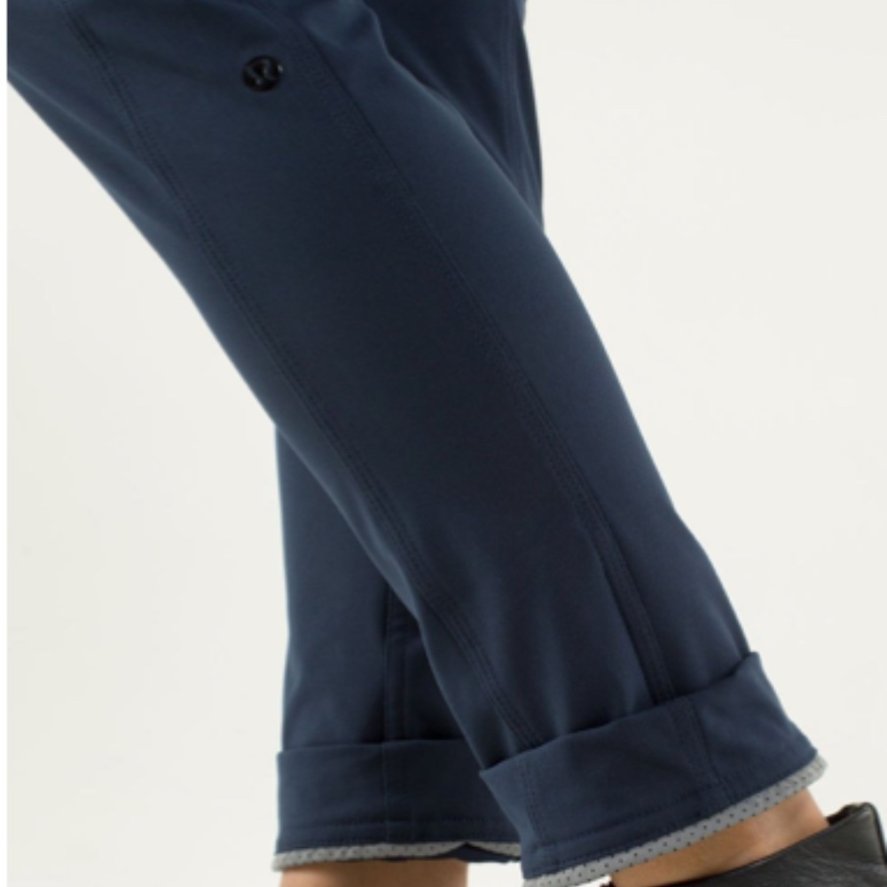 Lululemon Urbanite Pant Inkwell - Picture 7 of 10